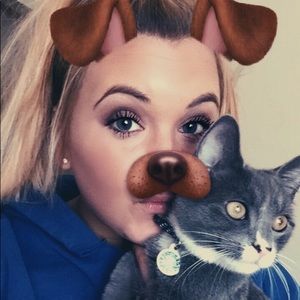 Meet your Posher, Lexi